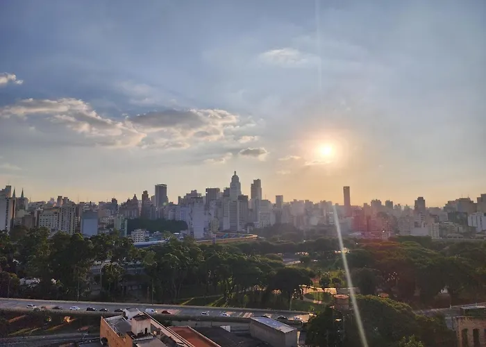 Apesinho Bras - Downtown Smart Living